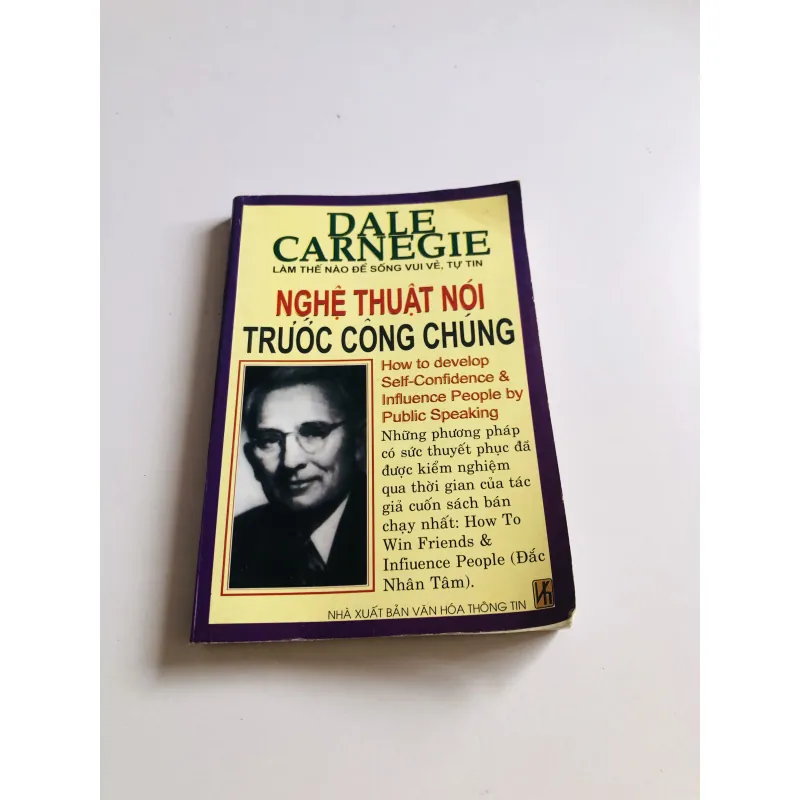 NGHỆ THUẬT NÓI CHUYỆN TRƯỚC CÔNG CHÚNG  780517