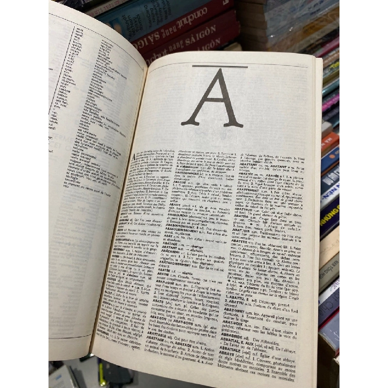 Le Petit Larousse Illustre 738431