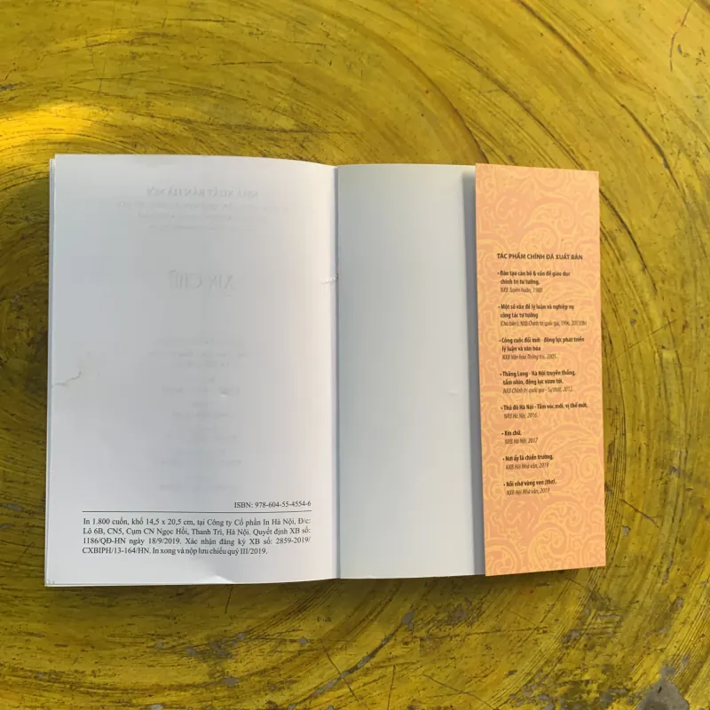 XIN CHỮ - PHẠM QUANG NGHỊ bìa mềm  991229