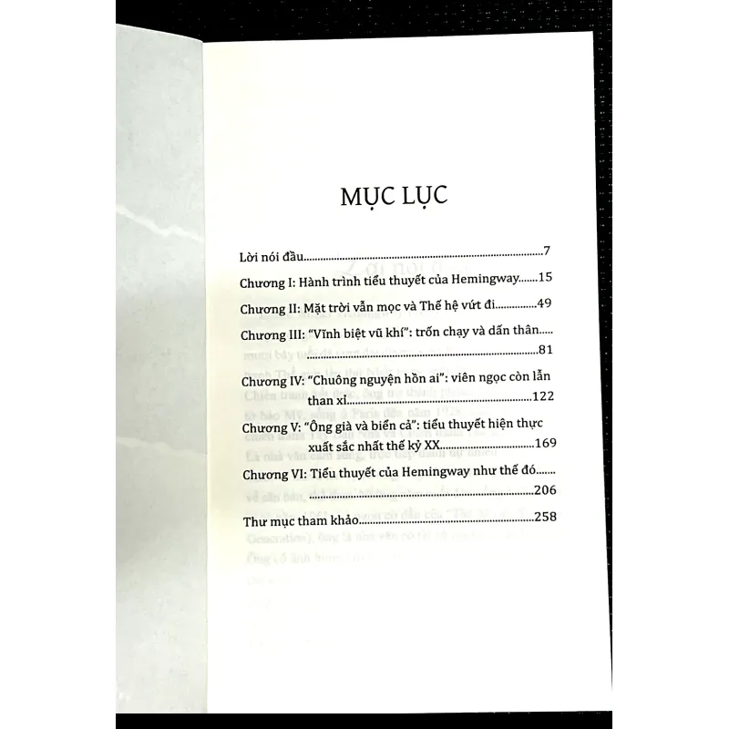 TIỂU THUYẾT HEMINGWAY - LÊ ĐÌNH CÚC 1013725