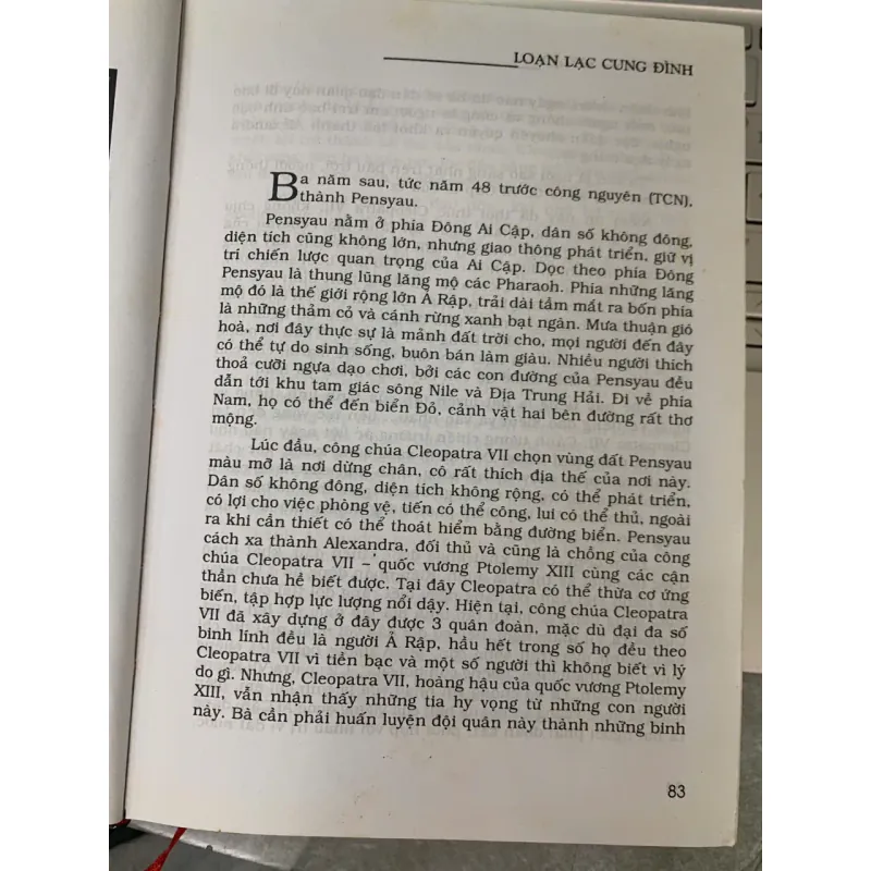 NỮ HOÀNG AI CẬP - THẾ ANH & MINH CHÂU (BIÊN DỊCH) 730905