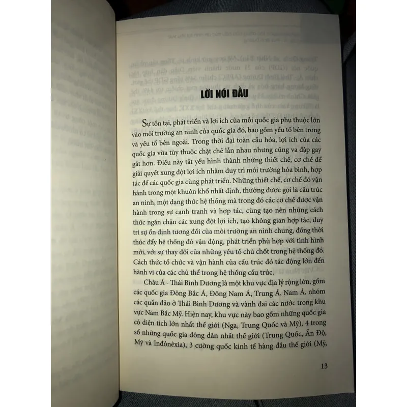 Những vấn đề lý luận, thực tiễn về luật hình sự quốc tế 600096