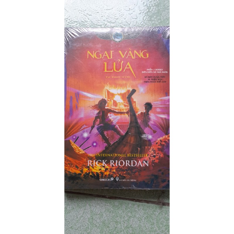 NGAI VÀNG LỬA mới 100% 4771