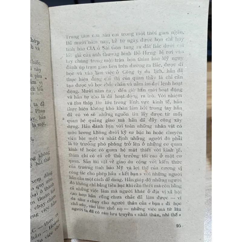 Kế hoạch bàn tay vô hình - Tiểu thuyết tình báo 971895