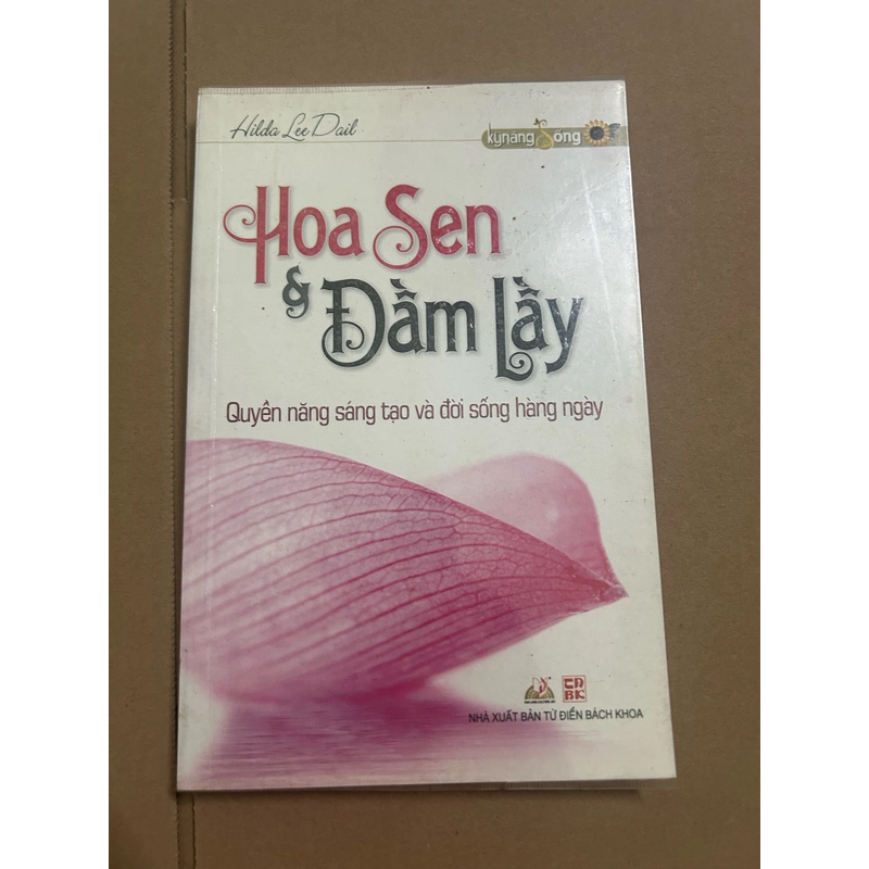 Hoa sen & đầm lầy 477131