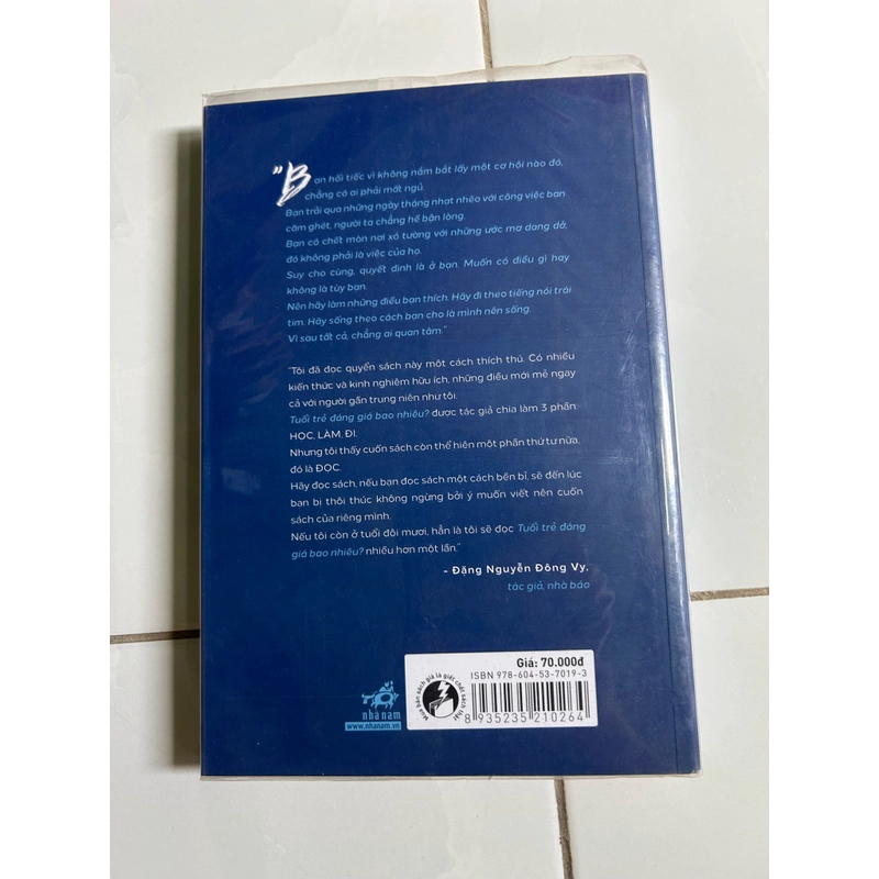 Tuổi trẻ đáng giá bao nhiêu? 469418