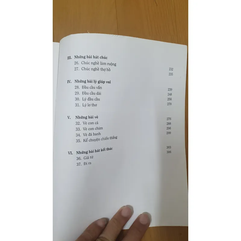 ĐẶC KHẢO VỀ HÁT SẮC BÙA  759330