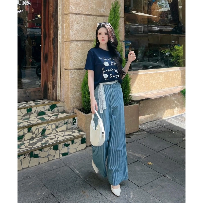 Quần bò sọc dáng rộng size S mới 465994
