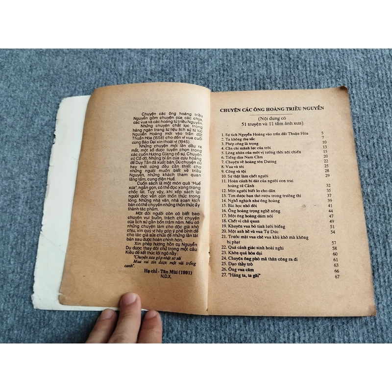 CHUYỆN CÁC ÔNG HOÀNG TRIỀU NGUYỄN 551725