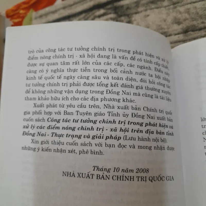 Sách khảo cứu- Công tác tư tưởng trong phát hiện và XL Các điểm nóng tỉnh Đồng Nai 763523