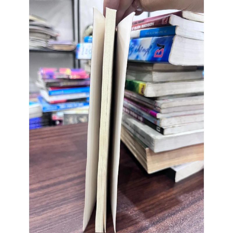 Ghost Stories - Rosemary Border 934250