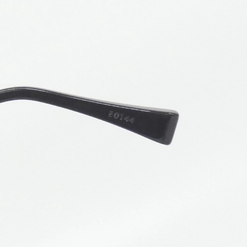 Kính mát Louis Vuitton Conspiration Pilot Z0165U 624951