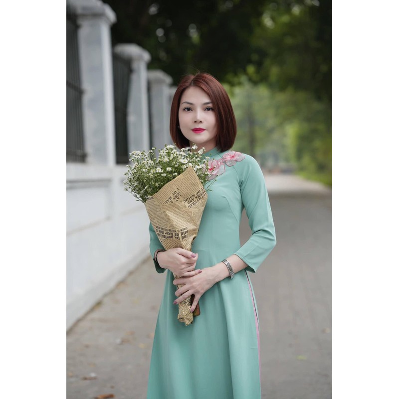 Set Áo dài xanh thêu hoa sz s ( quần hồng ) 184066