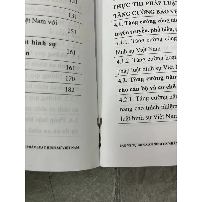 BẢO VỆ TỰ DO VÀ AN NINH CÁ NHÂN BẰNG PHÁP LUẬT HÌNH SỰ VIỆT NAM - TRỊNH TIẾN VIỆT 795462