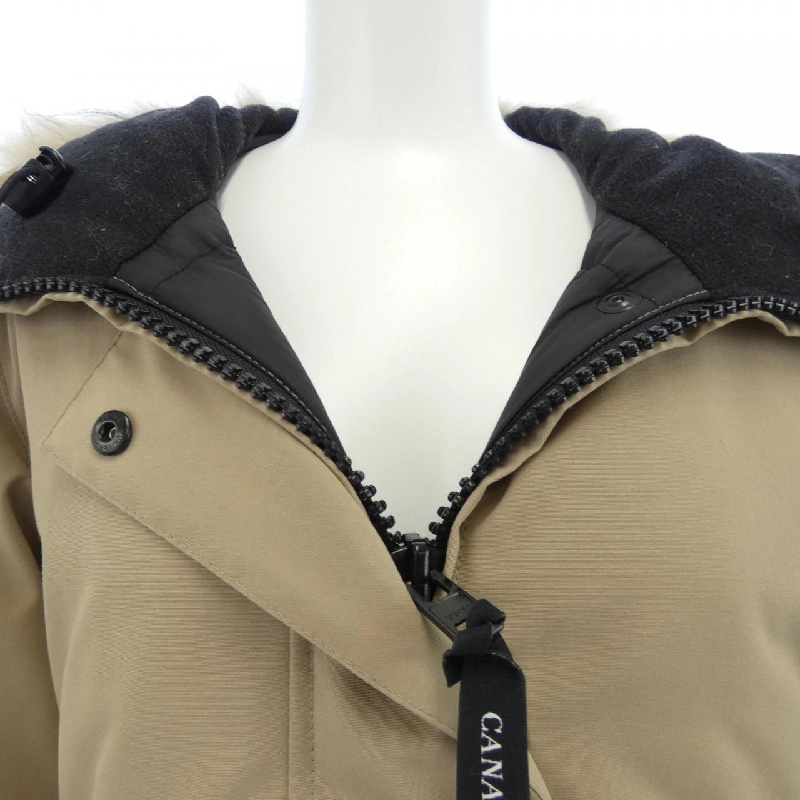 【Khuyến mãi】Áo khoác lông vũ Canada Goose 641902