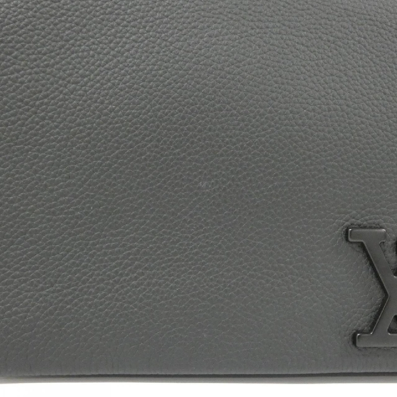 Túi đeo chéo LV Aerogram Takeoff M57081 của Louis Vuitton 612383