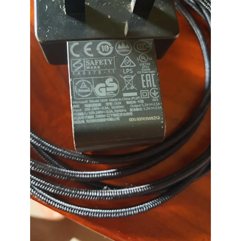 Củ sạc và dây sạc 750968