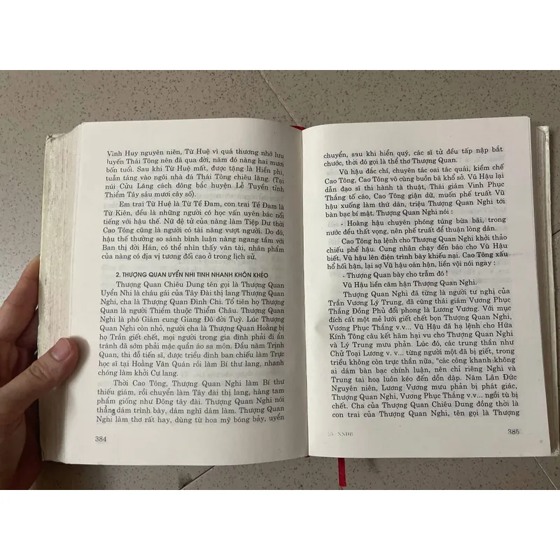 Những Người Đàn Bà Của Hoàng Đế  680833