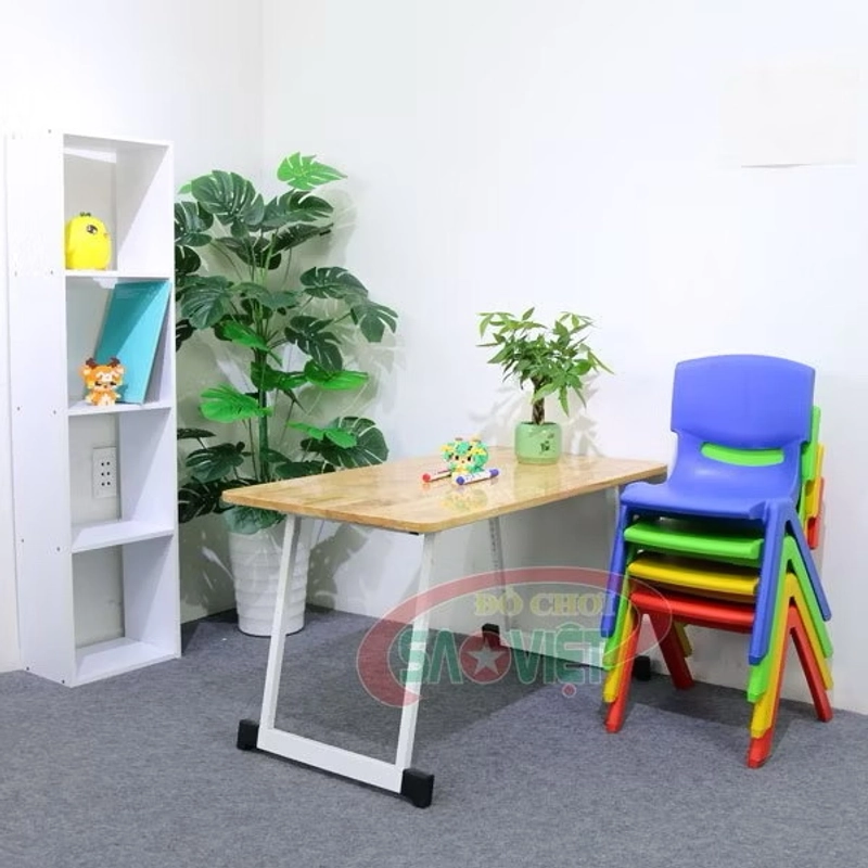 Ghế nhựa đúc trẻ em (tặng kèm bàn) 474388