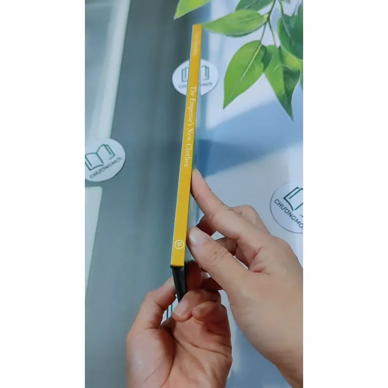 First Readers: The Emperor's New Clothes - Hans Christian Andersen 634452