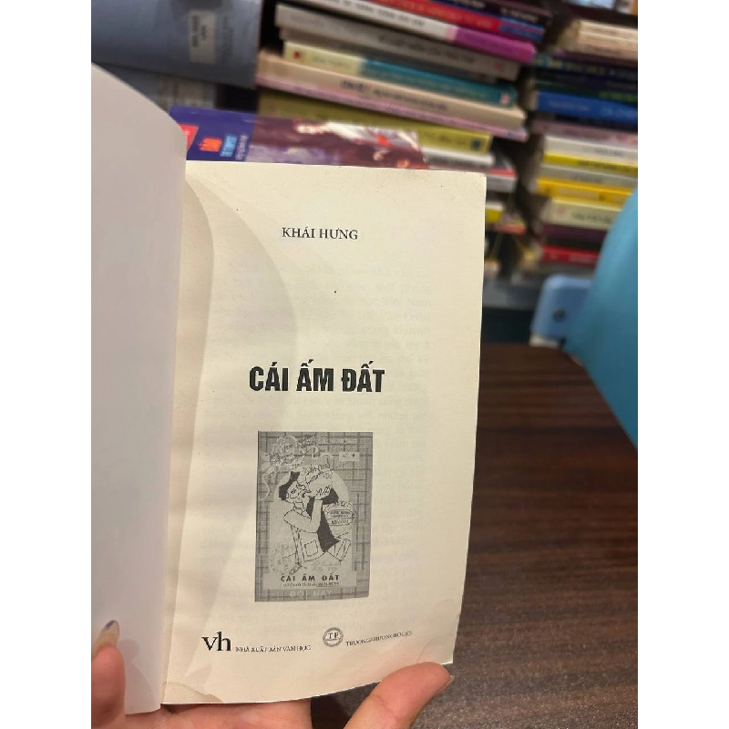 Cái Ấm Đất - Khái Hưng - Khái Hưng 1000715