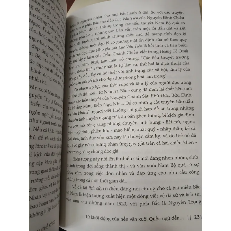 PHÁC THẢO VĂN HỌC VIỆT NAM HIỆN ĐẠI (THẾ KỶ XX) - PHONG LÊ 726925