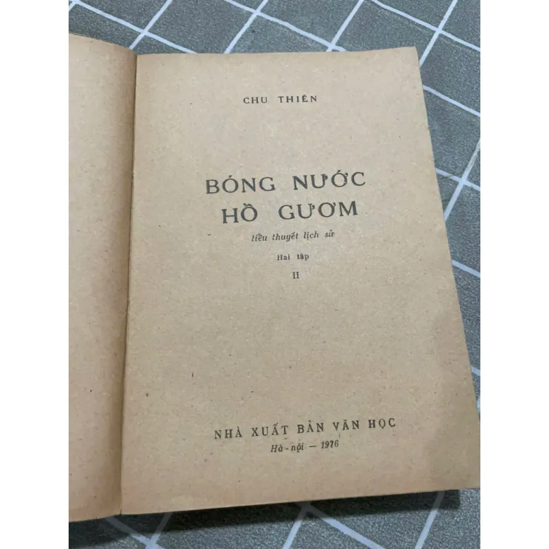 BÓNG NƯỚC HỒ GƯƠM - 2 TẬP - 1976- SÁCH ĐẸP 556882
