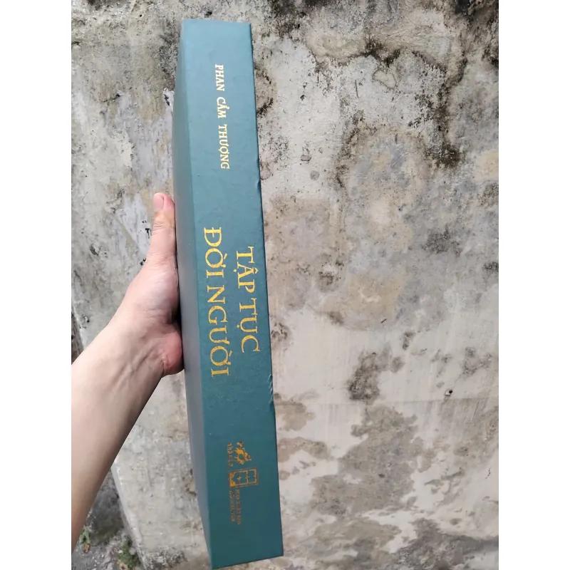 Tập tục đời người của Phan Cẩm Thượng  1024863