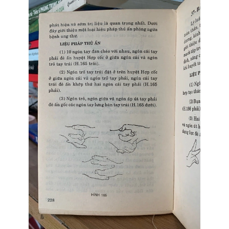 Phương pháp bảo vệ sức khỏe bằng cách xoa bóp tay-Phạm Quang Lưu 758644