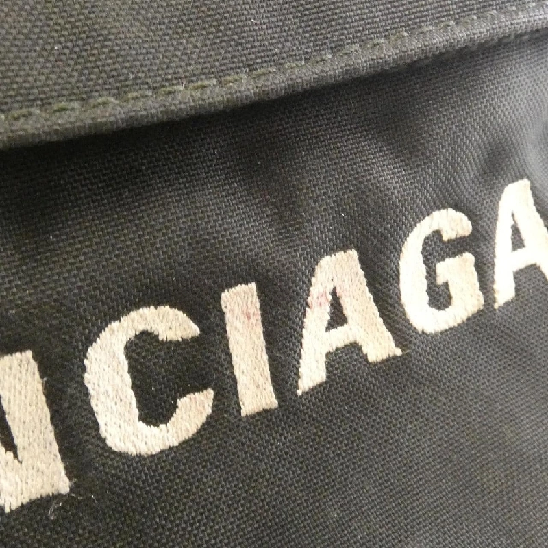 Balo thắt lưng Balenciaga Wheel Pack 533009 HPG1X - Hàng hiệu Chính hãng 764051