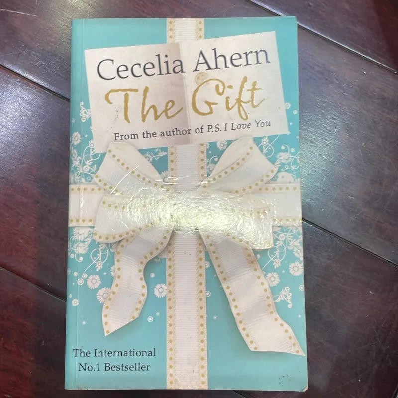  🎁 The Gift -A Magical Christmas Story Family- cecelia ahern ngoại văn no 1 Bestseller  1054260