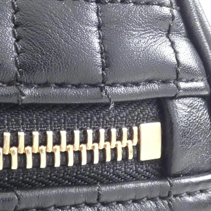 Túi xách vai Celine C Charm Medium 188353BFH 608469