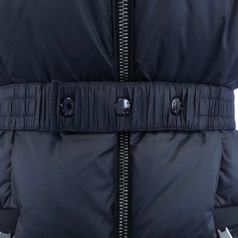 Áo khoác lông vũ MONCLER BOED 629498