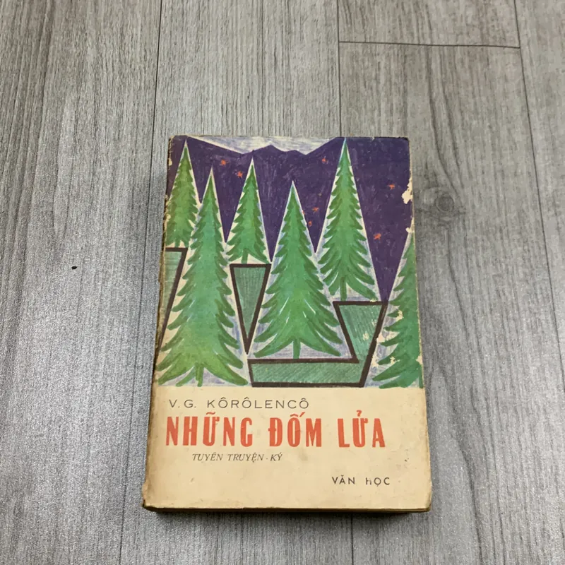 Những đốm lửa, tập truyện ký. 6b2 718629