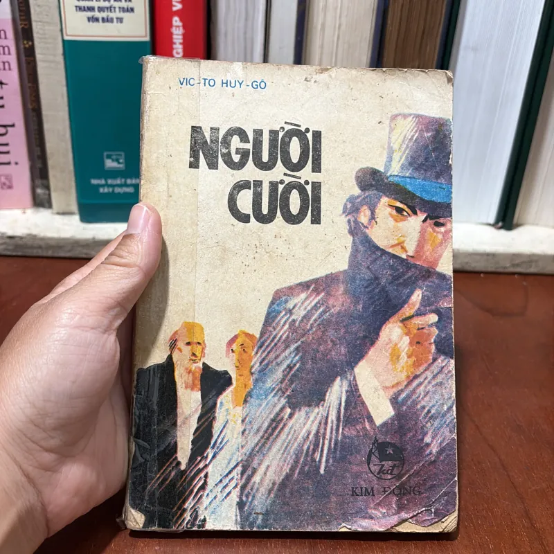 II Văn Học: Người Cười - VICTO HUYGO - 1988 751109