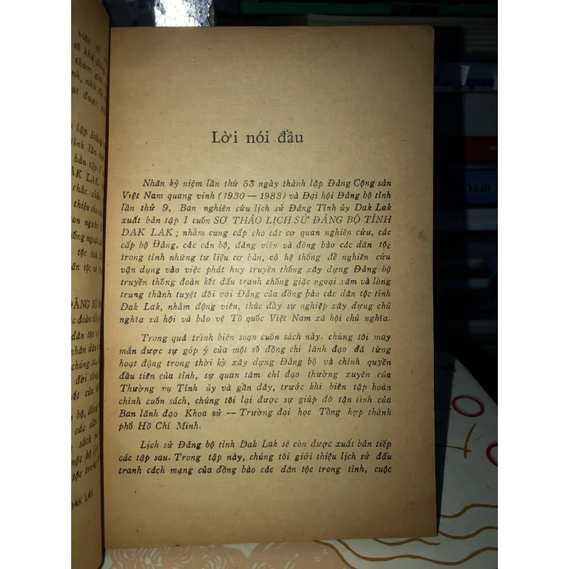 Lịch sử Đảng bộ tỉnh Dak Lak tập 1 798906