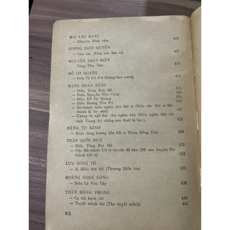 HỢP TUYỂN THƠ VĂN YÊU NƯỚC THƠ VĂN YÊU NƯỚC và CÁCH MẠNG ĐẦU THẾ KỶ XX 1900 - 1930 748023