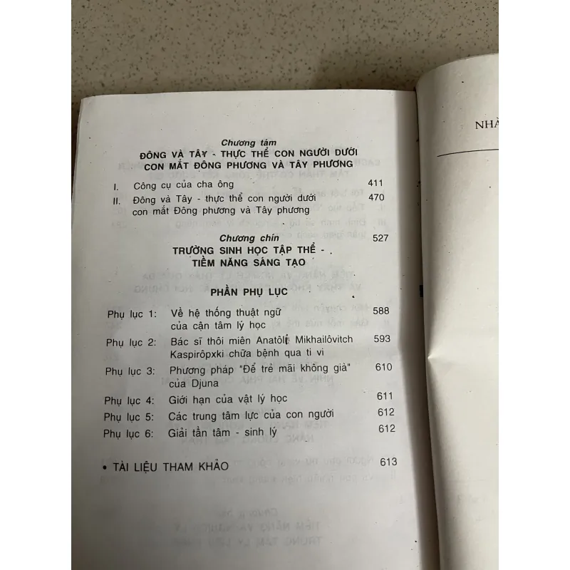 Con Người và Trường Sinh Học 746085