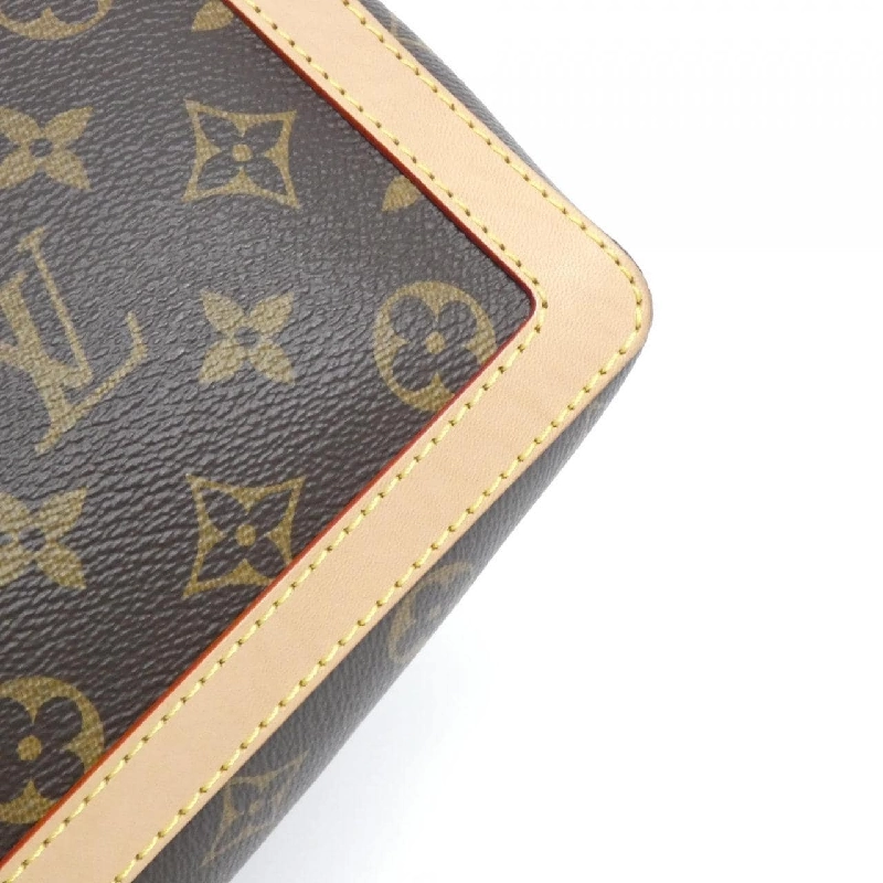 Túi xách vai Louis Vuitton Monogram Dauphine Soft GM M47149 - Hàng hiệu Chính hãng 776613
