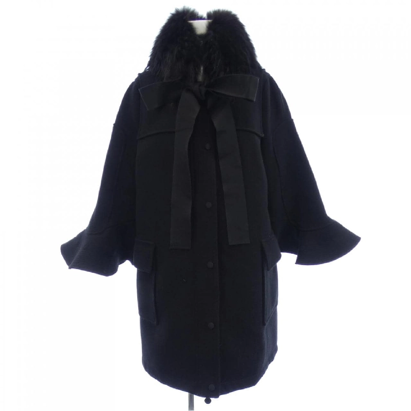 Áo khoác lông vũ MONCLER S 640947