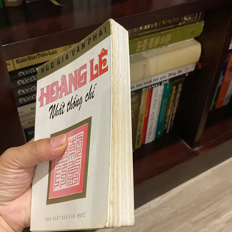 HOÀNG LÊ NHẤT THỐNG CHÍ (XB 1999) 597049