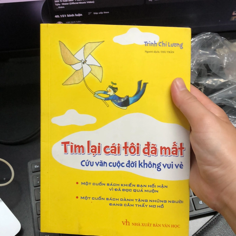 Sách Tìm lại cái tôi đã mất / Cứu vãn cuộc đời không vui vẻ 380587