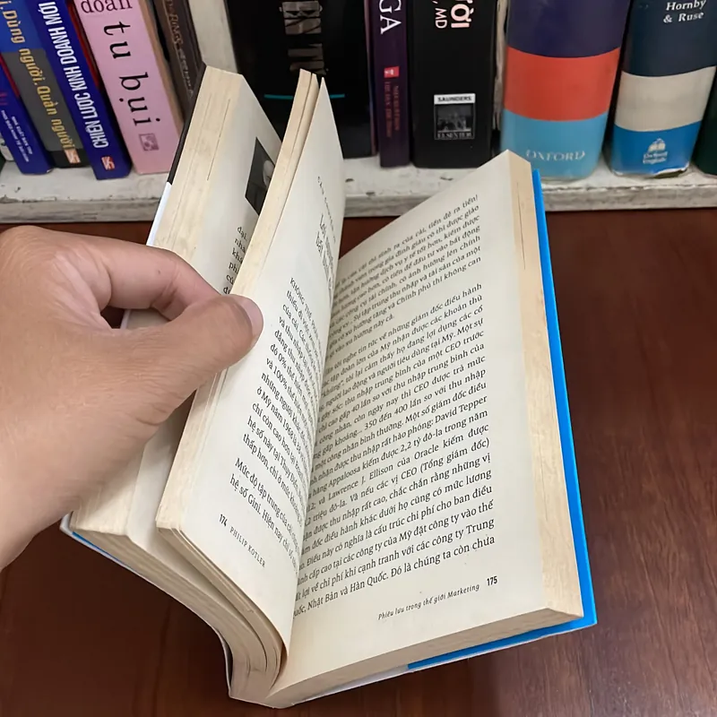 II Sách Kinh Tế: Phiêu Lưu Trong Thế Giới Marketing - PHILIP KOTLER - 2018 559427
