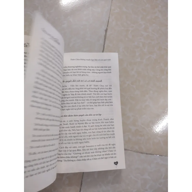 Dạy con kiểu Do Thái (2 tập) - TS Wendy Mogel - sách từng bị ẩm, chất lượng đọc tốt 597947