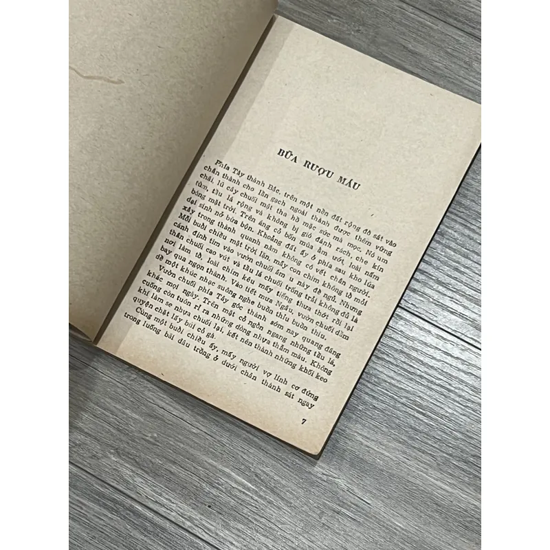 Combo 2 cuốn nổi tiếng của Nguyễn Tuân  707202