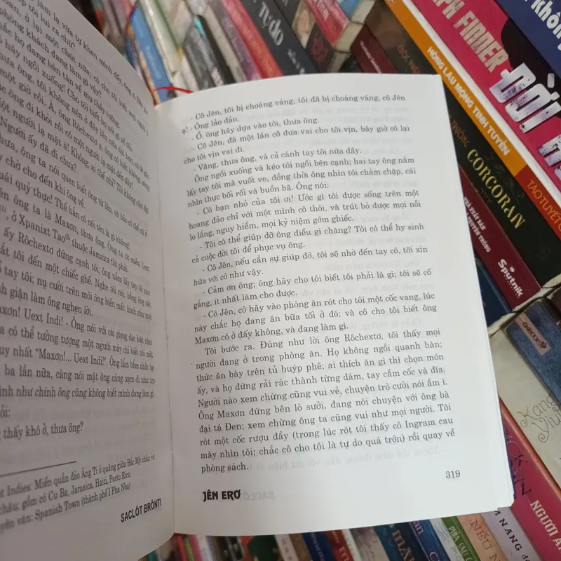 Jên Erơ - Saclot Brônti 675194