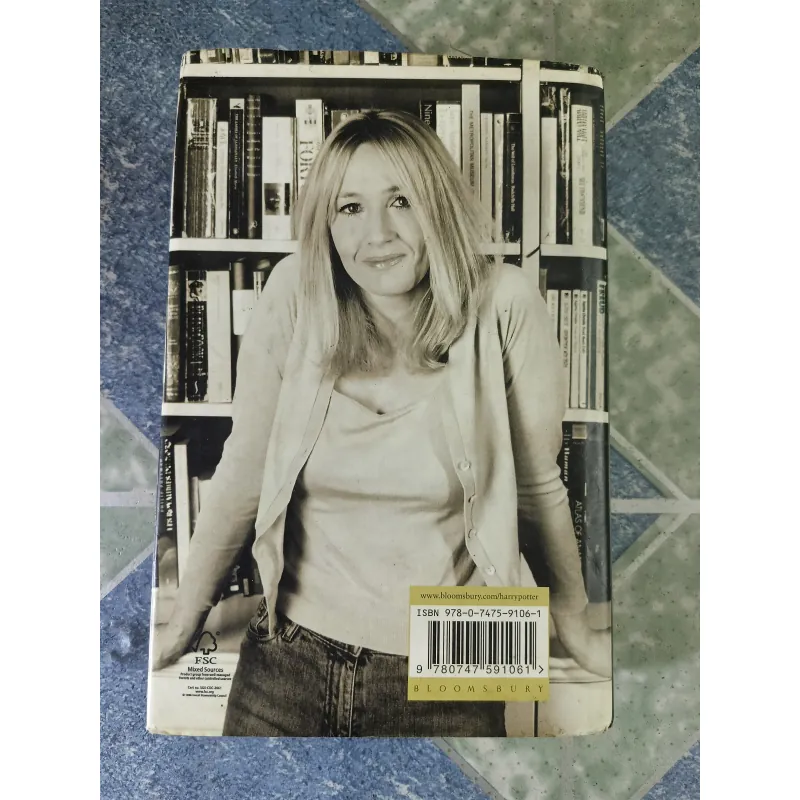 Harry Potter and the deathly hallows - J. K. Rowling 791646