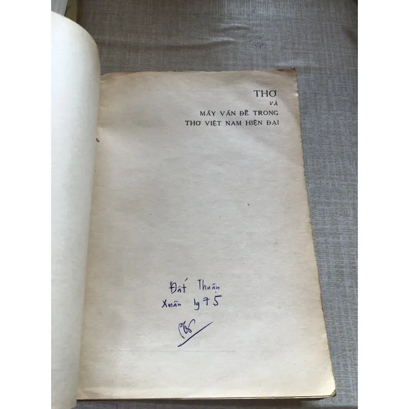Thơ và mấy vấn đề trong thơ Việt Nam hiện đại 993463