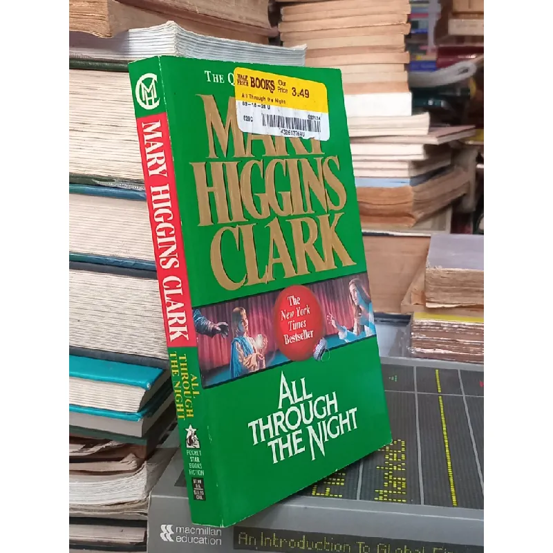 The Queen of Suspense MARY HIGGINS CLARK 697340