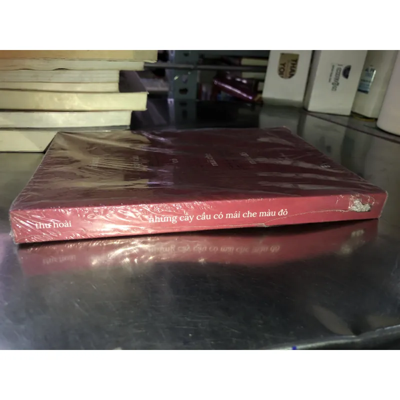 Những cây cầu có mái che màu đỏ - Thư Hoài 1027087